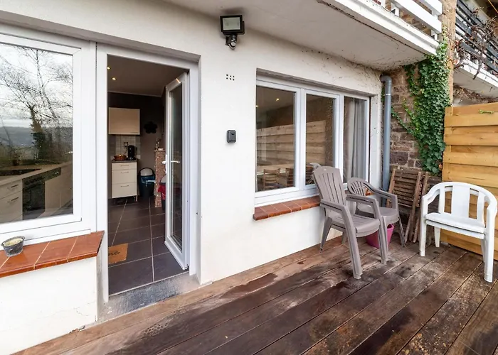 Magnificent Holiday Home With Hot Tubs